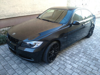 BMW 318i E90 - 2