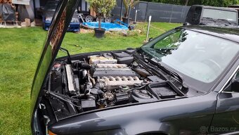 BMW E32 750 12V 5.0 - 2