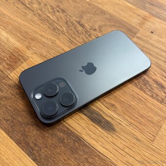 iPhone 15 Pro 128GB, pěkný stav, 12 měsíců záruka - 2