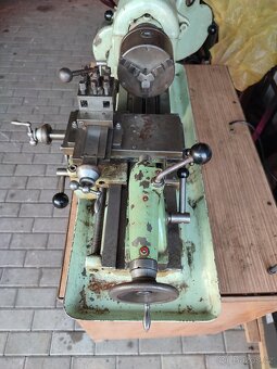 Soustruh MN80 - 2