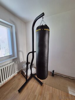 Prodám boxovací pytel se stojanem - 2