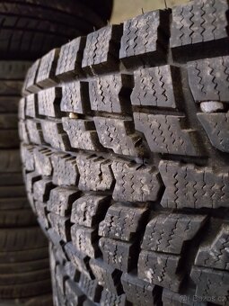 Zimní pneu Dunlop 215/70R15 - 2