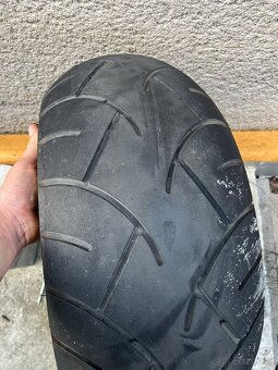 Metzeler 240/40 VR18 - 2