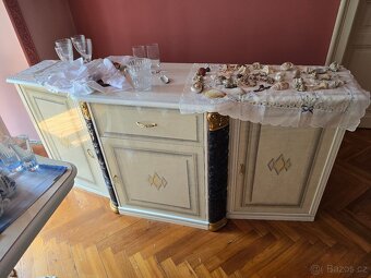 Komoda / příborník Italský nábytek - 2