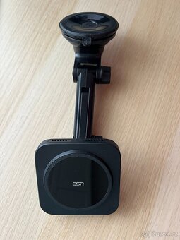 Bezdrátová MagSafe nabíječka / držák do auta - ESR, HaloLock - 2
