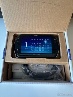 Sony PSP GO černé - 2