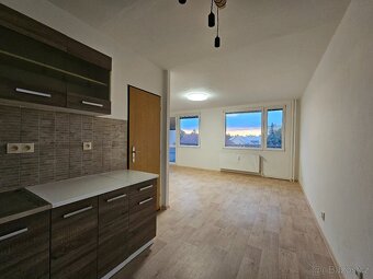 Pronájem bytu 3+1 s balkonem, Tyršova, Bělá pod Bezdězem - 2