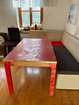 Rohová lavice + stůl - 2