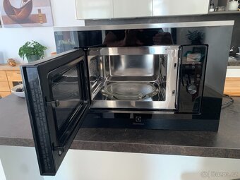 Electrolux Vestavěná mikrovlnná trouba - 2