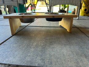 Stojan na misky + misky - 2