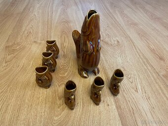 Keramická souprava „Ryba“ – hnědá (karafa + 6 kalíšků) - 2