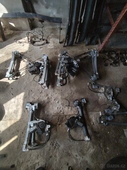 Stahovačky oken Škoda Octavia 1 - 2