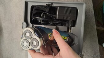 Holící strojek - 2