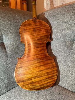 Housle 4/4 - 2