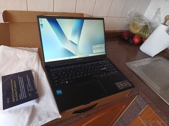 NOVÝ ALE ROZBALENÝ-ASUS Vivobook X1504V - 2