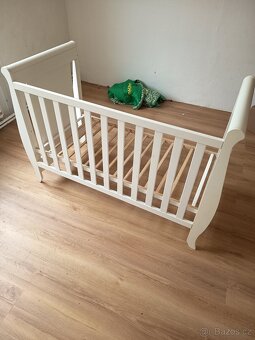 Moderní dětská postýlka - 2