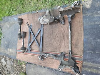 Audi A4/A5 B8 - nápravnice + poloosy - 2