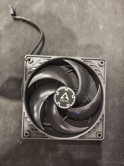 Arctic Freezer 36 + Arctic ventilátor - 2