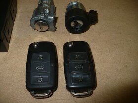 Výklopné klíče na DO, sada zámků Škoda Fabia I - 2