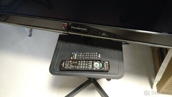 Panasonic TX-50VT20E plasma ,umí 3D - 2