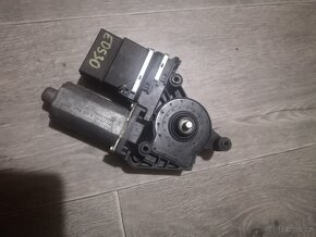 Motorek okna - Octavie1 - 2