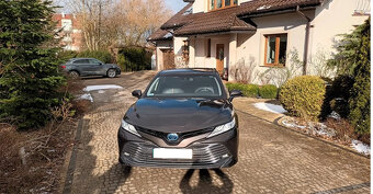 Toyota Camry - 2