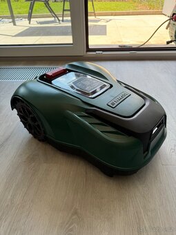 Robotická sekačka na trávu Smart PAMRS 1000 A1 - 2