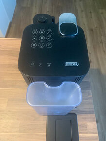 Kávovar DeLonghi Nespresso Gran lattissima - 2