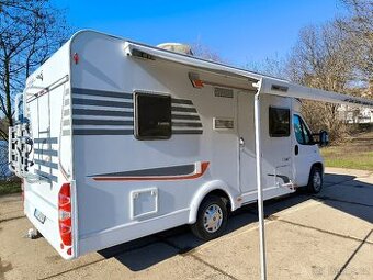 Obytné auto Carado T348 2.3JTD,klima,solar,spouštěcí postel - 2