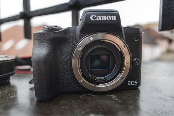 Canon M50 - 2