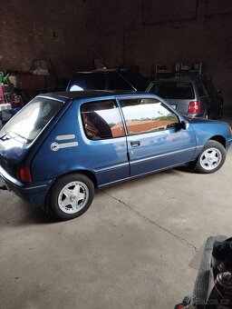 Peugeot 205 - 2