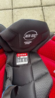 Hokejove KAHOTY CCM JET SPEET Fr6 PRO - 2
