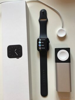 Prodám Apple Watch 5 - 2