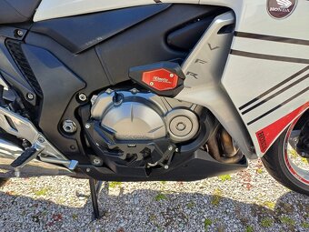 Honda vfr1200f - 2
