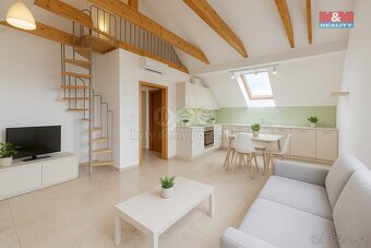 Prodej bytu 4+kk s garáží, 70 m², Karlovy Vary, ul. Husova - 2