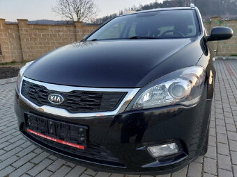 Kia Ceed Kombi 1.4 16V 77kW registrace 12/2011 Nová STK - 2