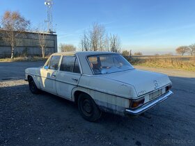 mercedes W115 200D - 2