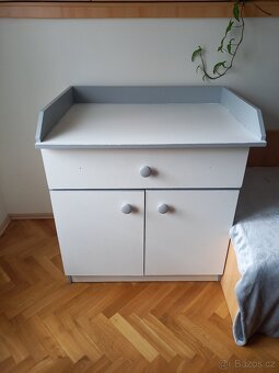 Přebalovací pult - 2
