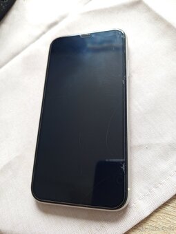 iPhone 11 128GB , Baterie 86% - 2