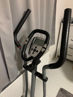 Eliptický trenažer - 2