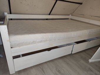 Postel bílá s matrací - 2