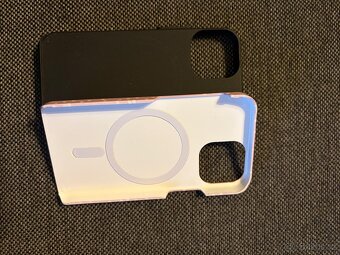 Obal na iPhone 13 mini BURGA - 2