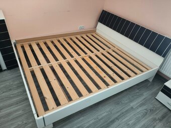 Velká skříň a  postel - 2