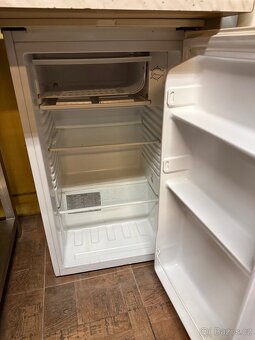 Lednička s mrazákem - 2