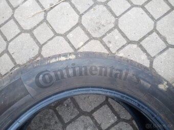 Letní pneu 215/55 R17 - 2