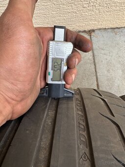 Dvě letní pneu 225/50/16 Dunlop - 2