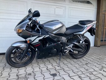Yamaha R6 2003 - 2