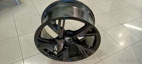 Alu kolo Audi RS6 4K0601025BL / R22 ET19 - 2