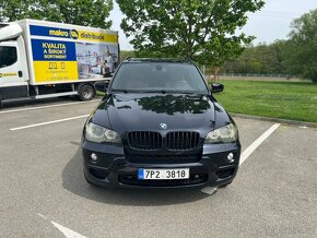 BMW X5 4.8 V8 - 2