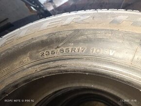 Gumy 235/65/17 - 2